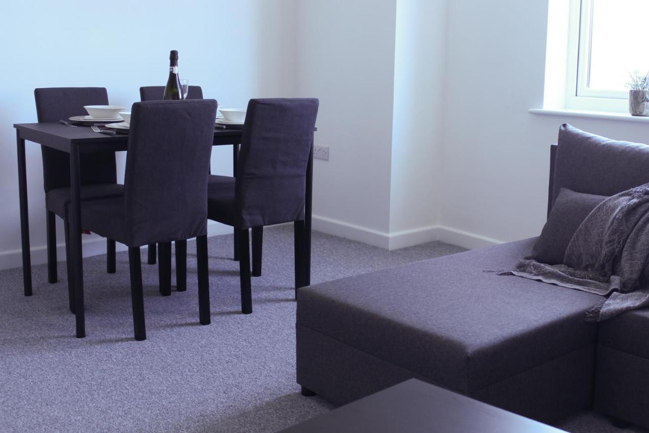 Stylish 1Br Apartment In The Heart Of Heywood Exterior foto
